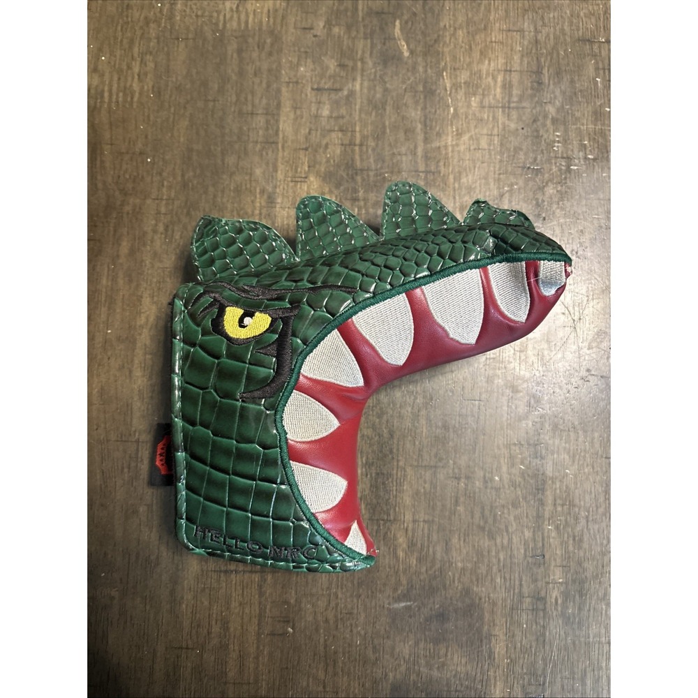 High Grade PU Dragon Design Golf Putter Head Cover with Magnetic Blade